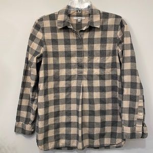 Madewell. Like new. Button up flannel-like top. XXS